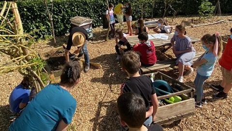 En 2021, plus de 500 équipes ont participé au concours de potagers, soit plus de 10 000 jeunes dans 86 départements en France. ©Landestini